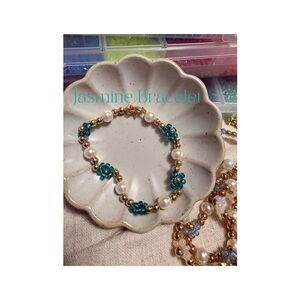 Jasmine Daisy Bracelet